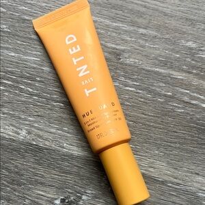 Live Tinted Hueguard Mineral Sunscreen + Primer + Moisturizer